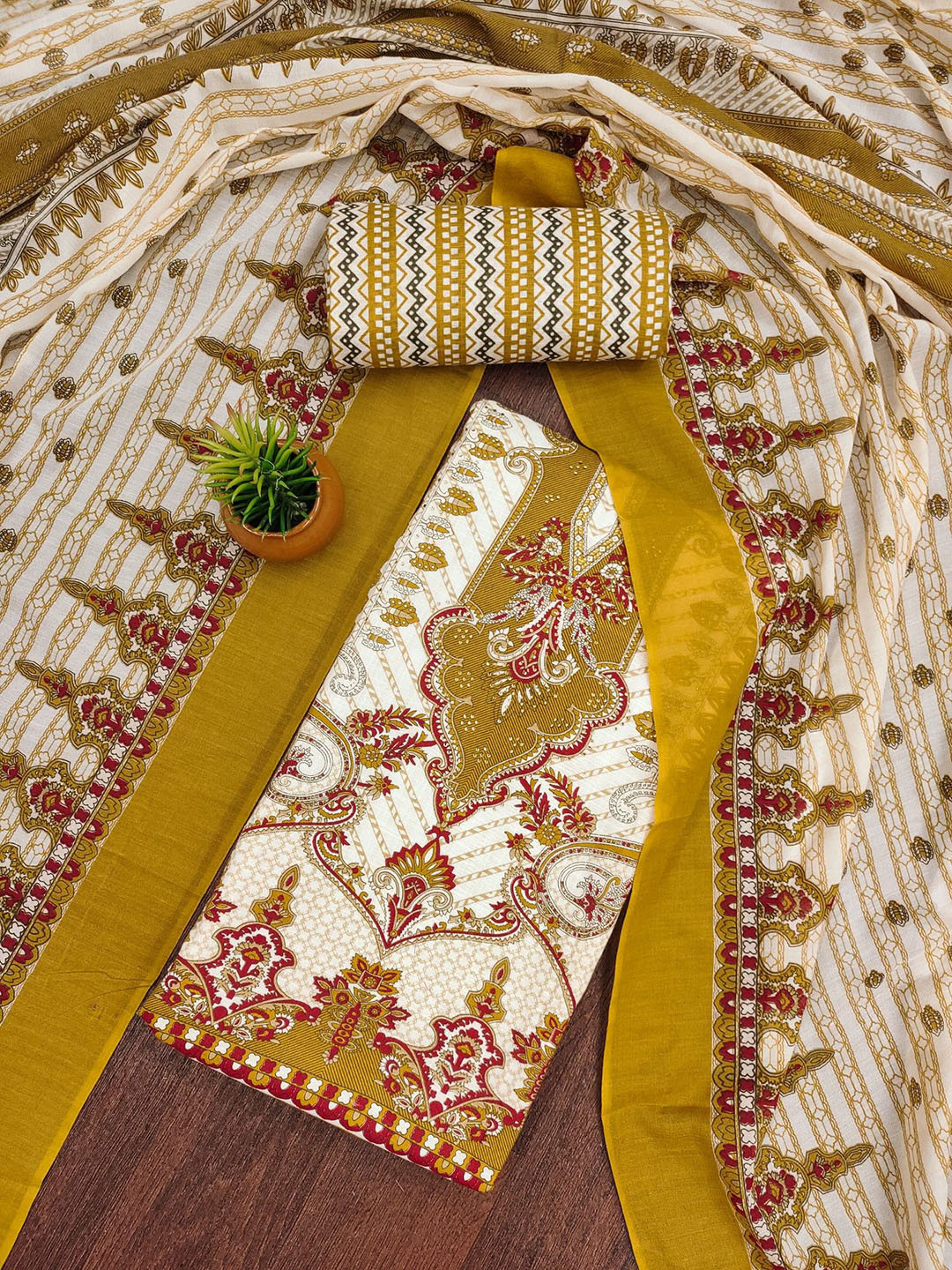 Panzora Printed Unstitched Dress Material
