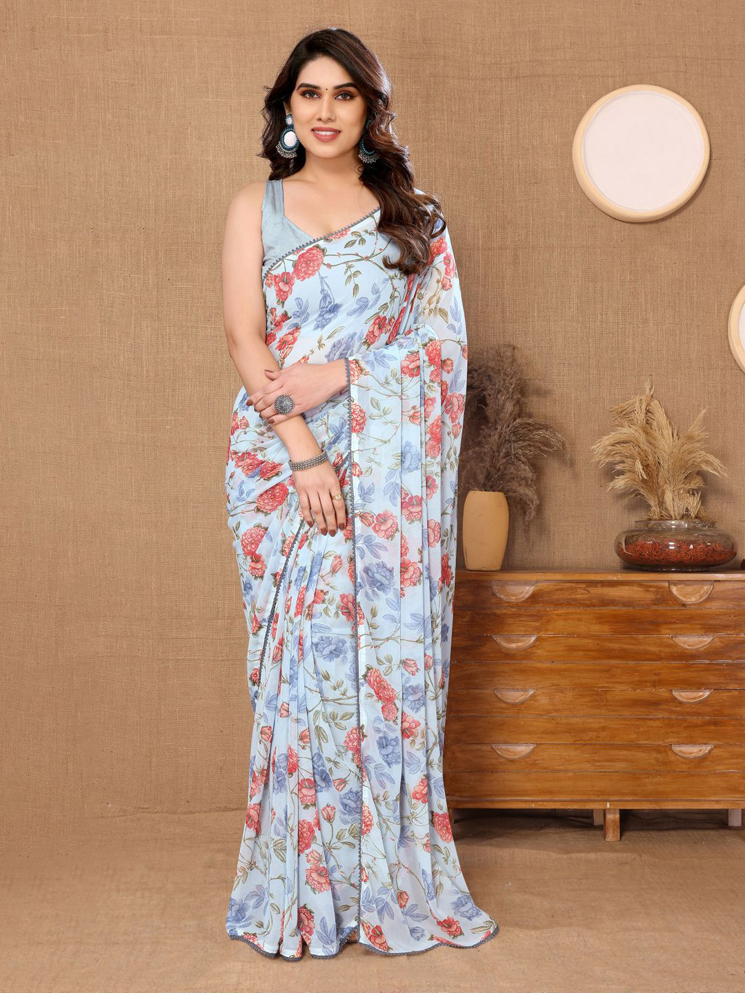 SILKWEAR Women 1Floral Pure Georgette Ready to Wear Saree