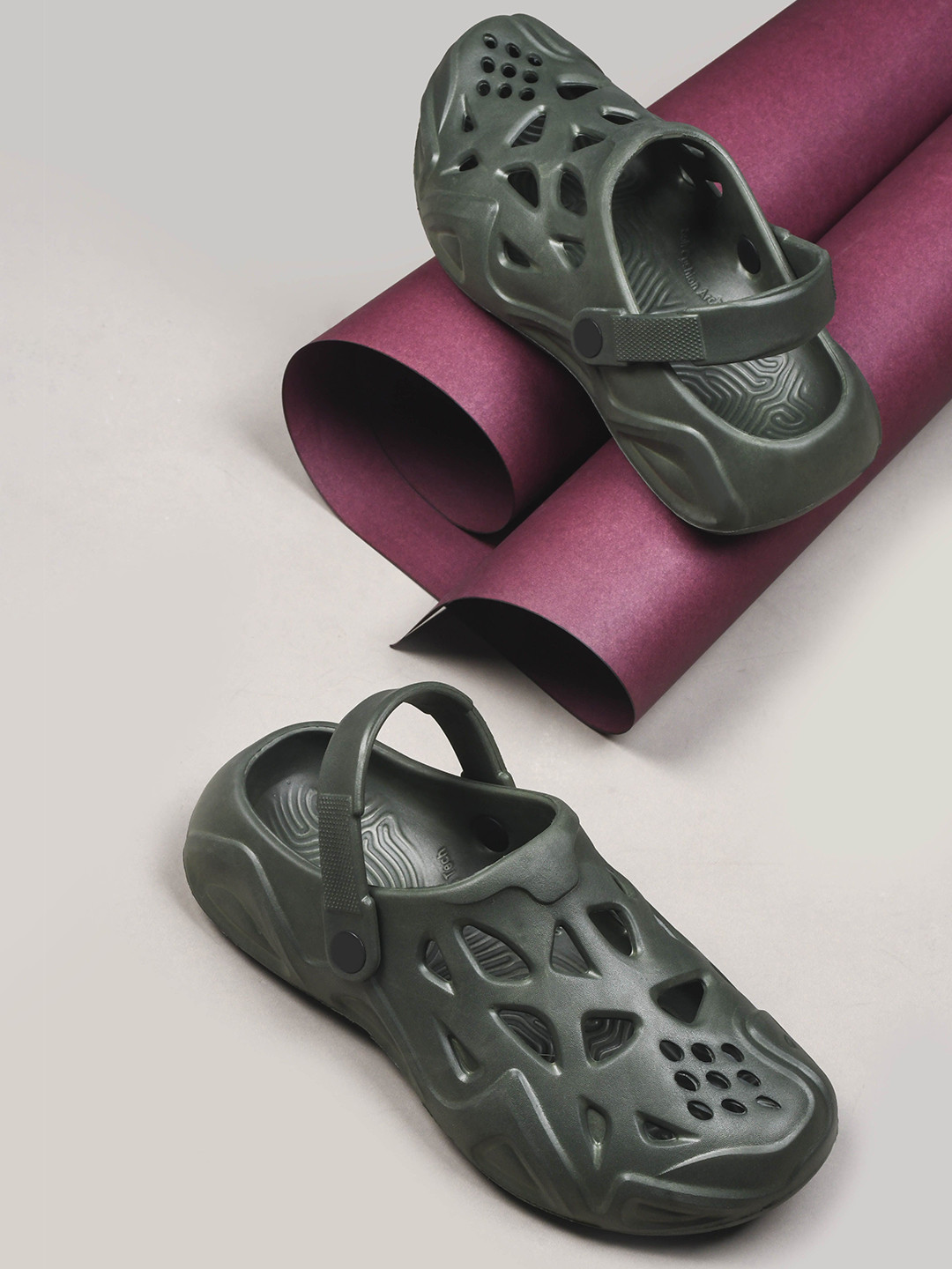 COGS Men Rubber Clogs