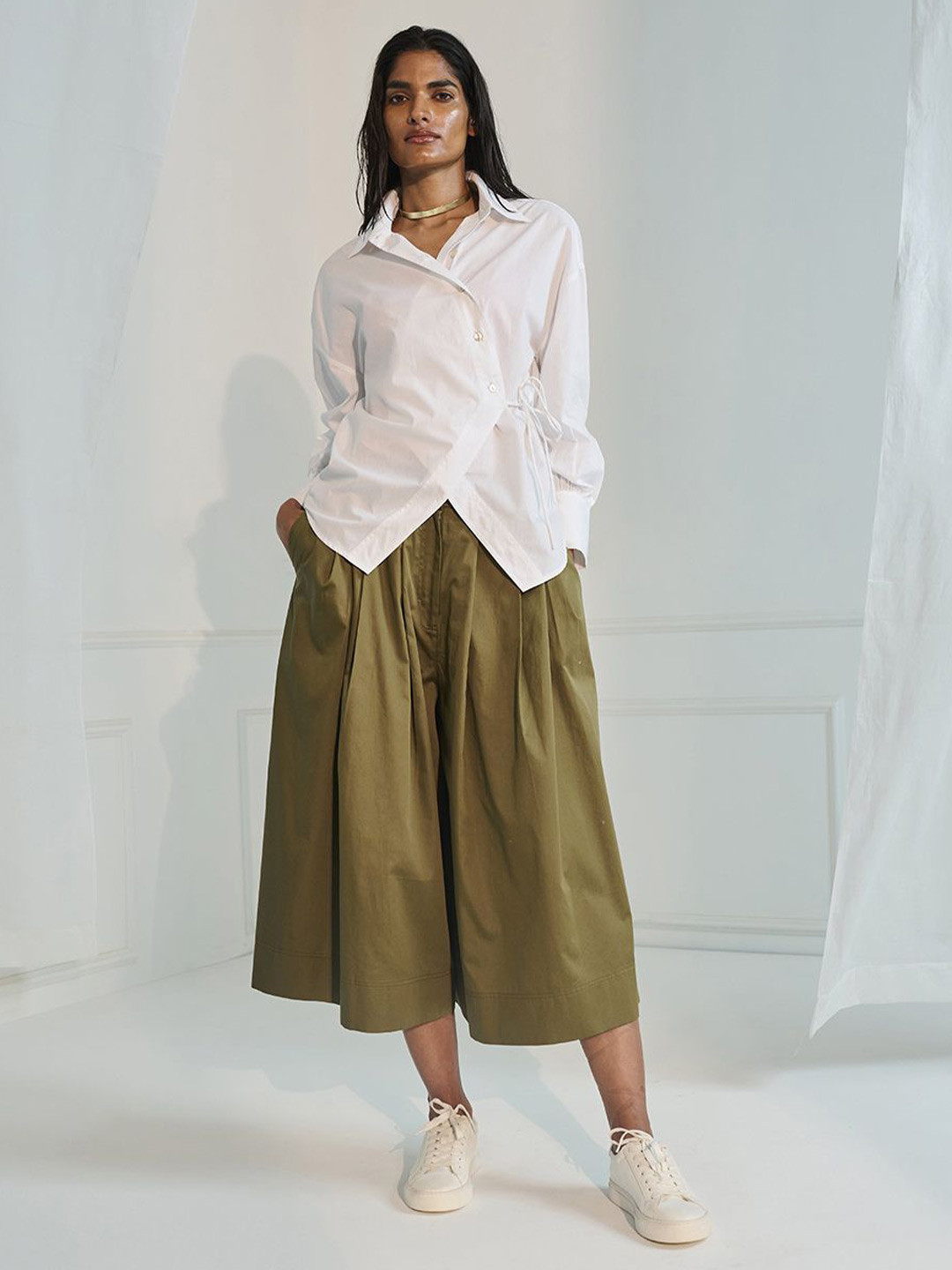 UNRUSH White Luna Top