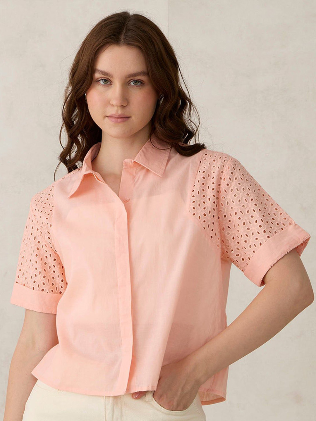 Outzidr Coral Schifley Sleeve Cropped Shirt