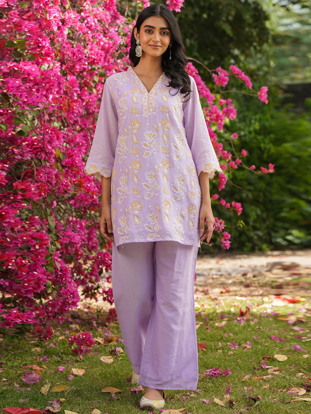 SCAKHI Lavender Embroidered Cotton Mulmul Co-Ord Set