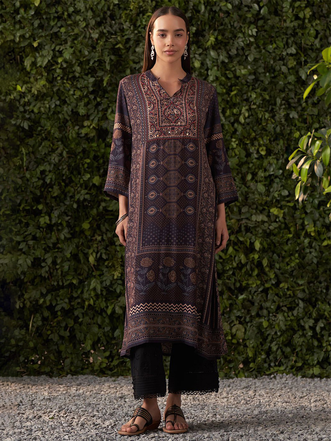 Lakshita Women Printed Shantoon Designer Kurti
