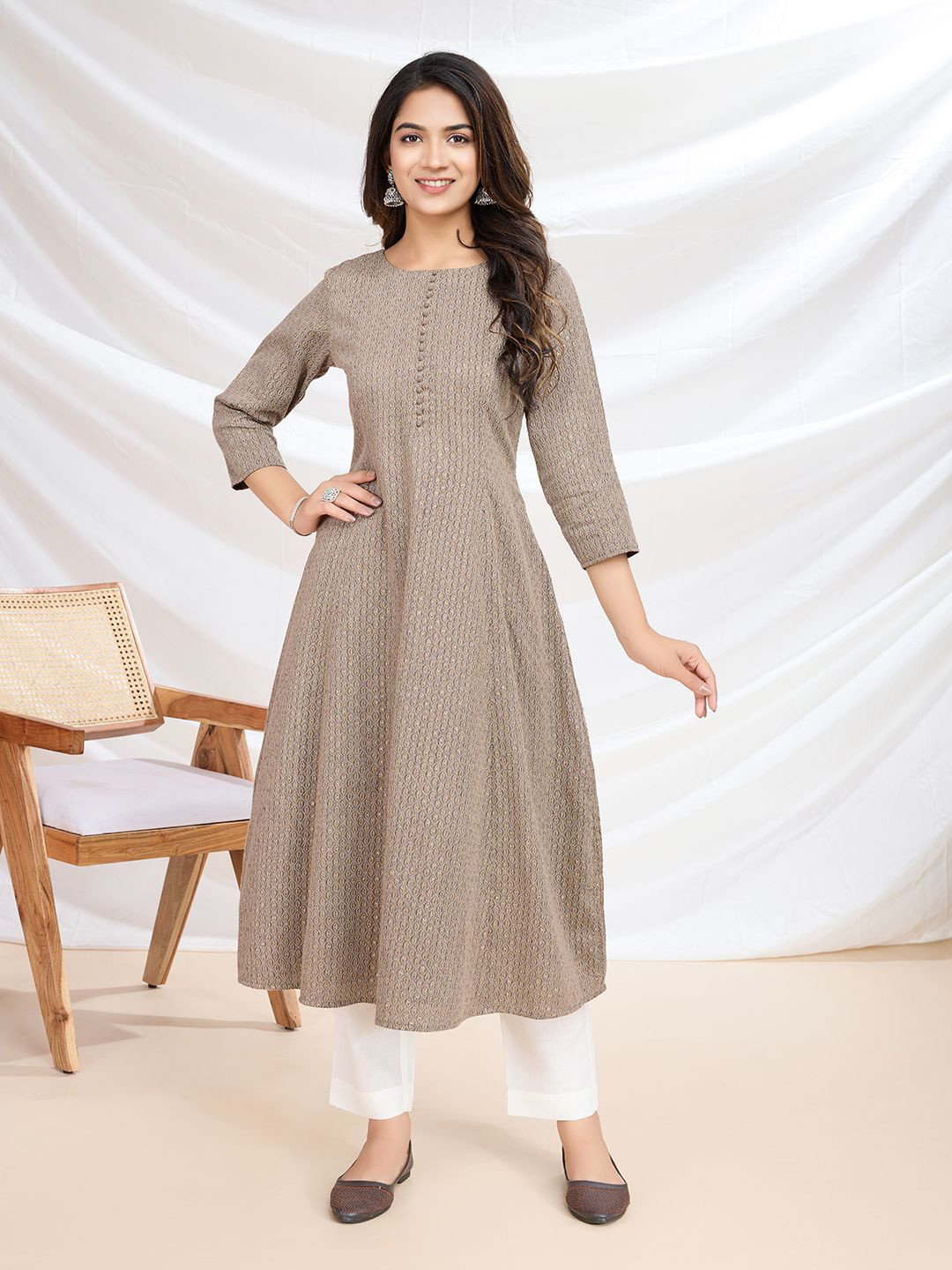 Inddus Women Grandeur & Majestic Artwork A-Line Kurta