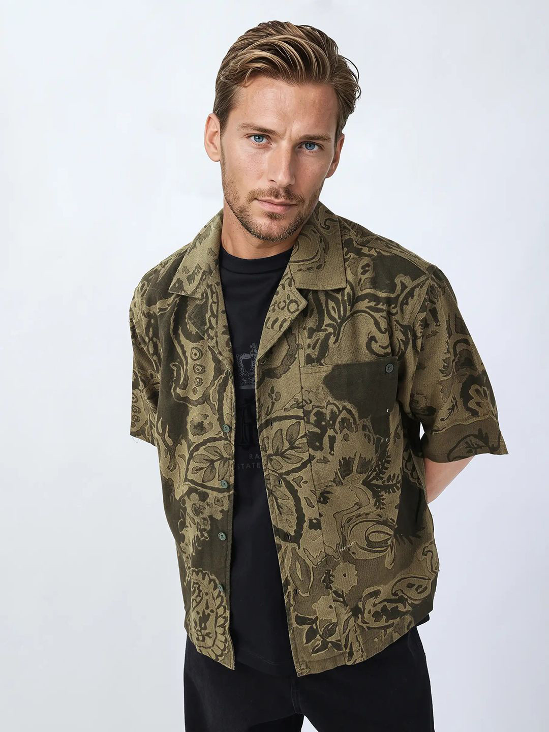 RARE RABBIT Men Comfort Boxy Fit Floral Printed Spread Collar Cotton Casual Shirt