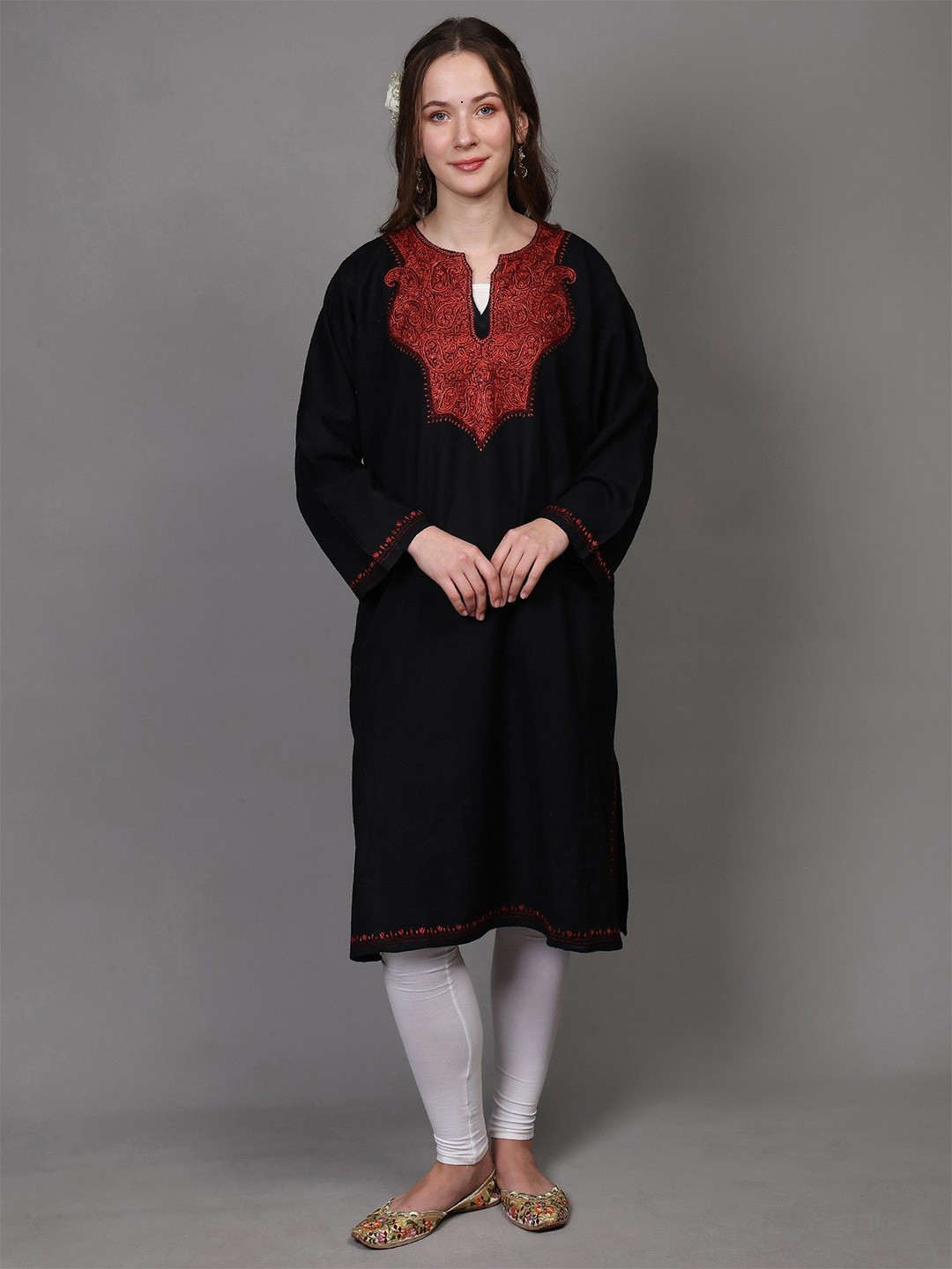 Exotic India Wool Kashmiri Phiran With Aari Embroidered Paisleys On Neck And Side Pockets