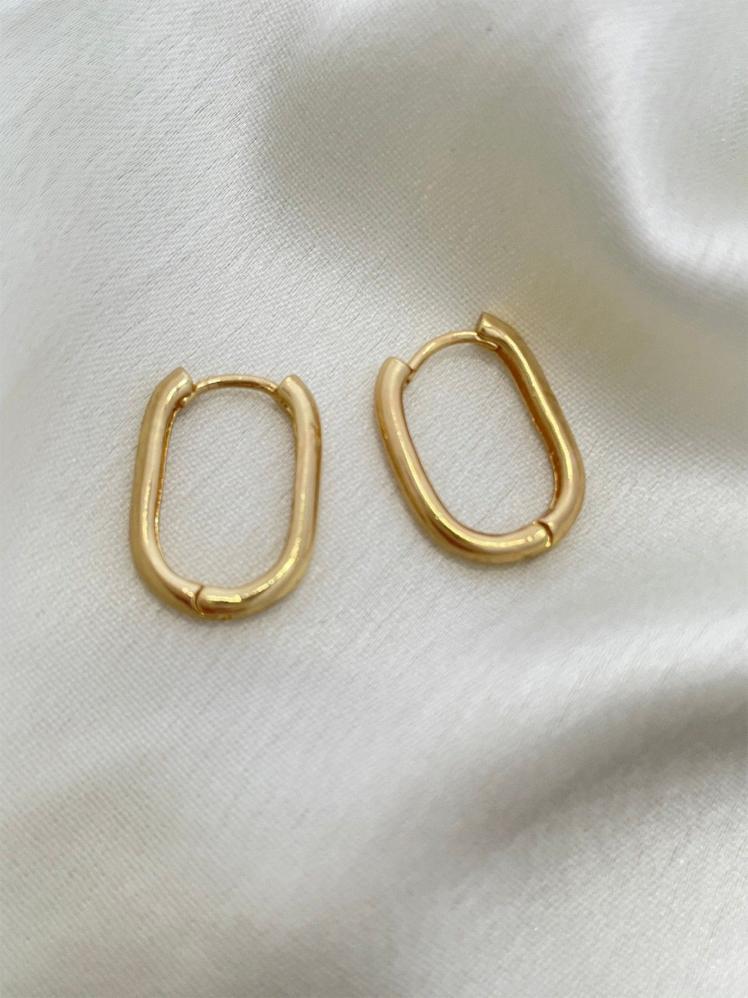 ISHKAARA Mini Hoops With Stainless Steel Anti Tarnish And Waterproof Earrings