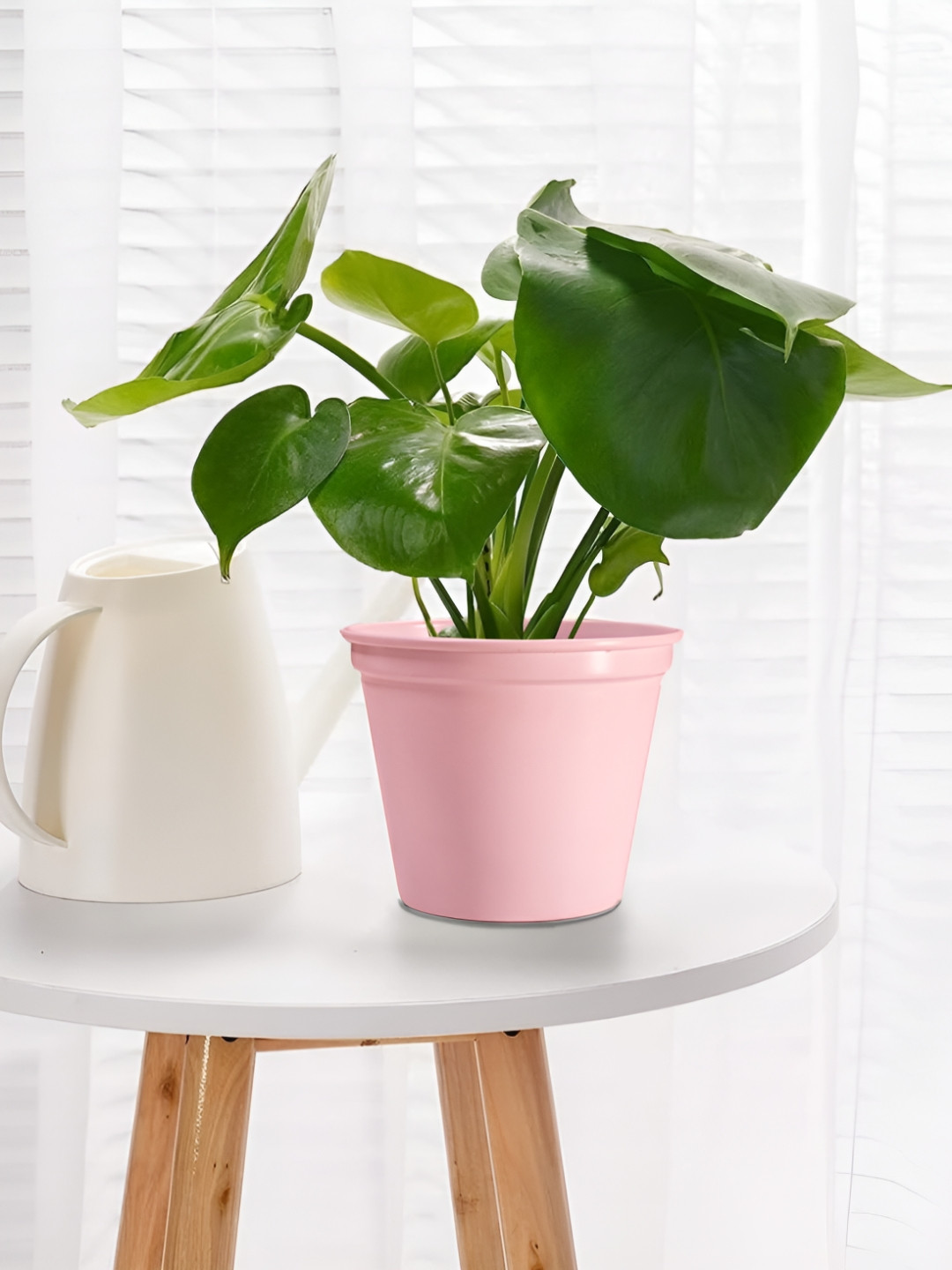 Decorcity Pink Metal Cylinder Planter