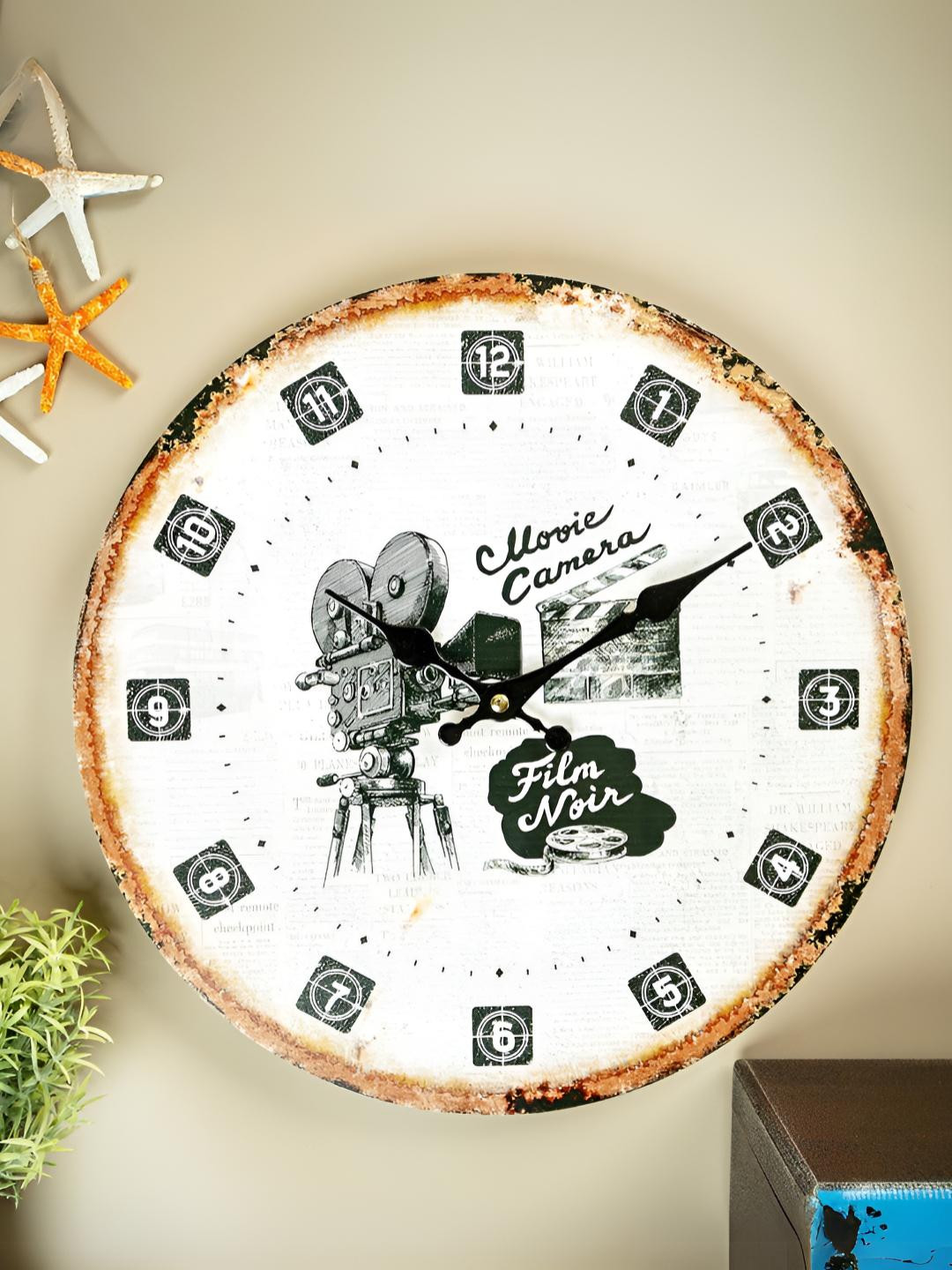 eazy wagon White & Black Printed Analogue Wall Clock