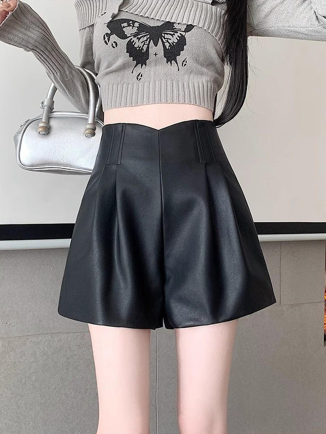Outzidr Black Pleated Pu Shorts