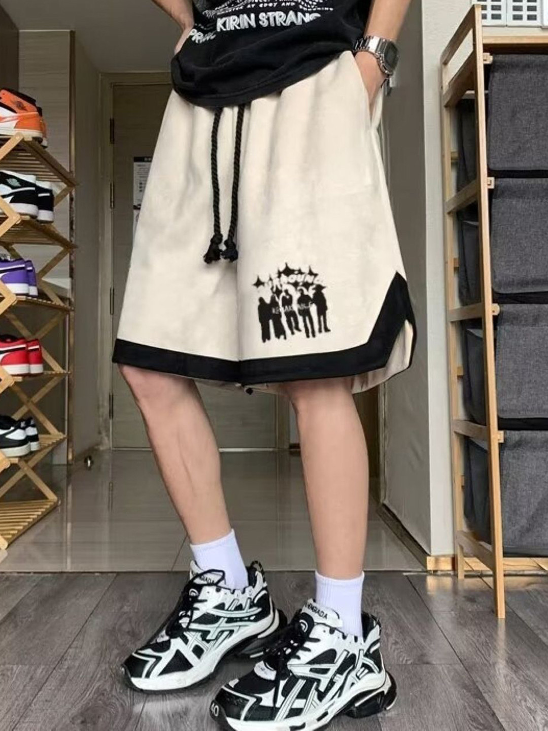 Cream Typography Printed Regular Fit Knee Length Shorts