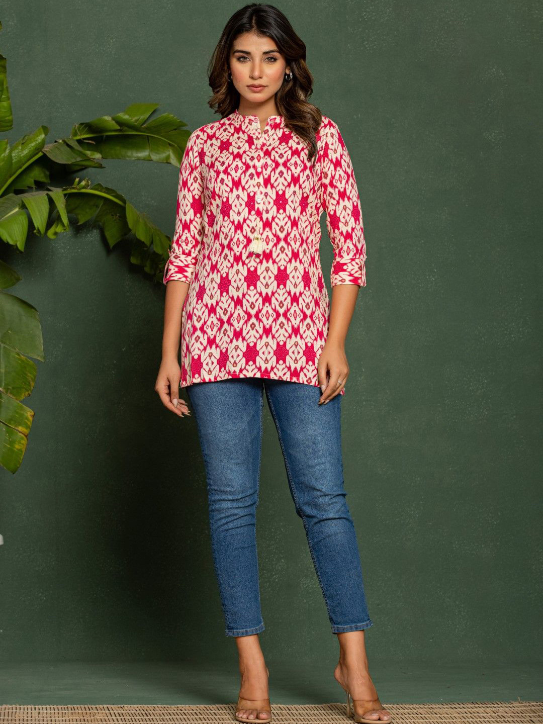 AUTUMN LANE Women Uma Salmon Printed Cotton Short Top