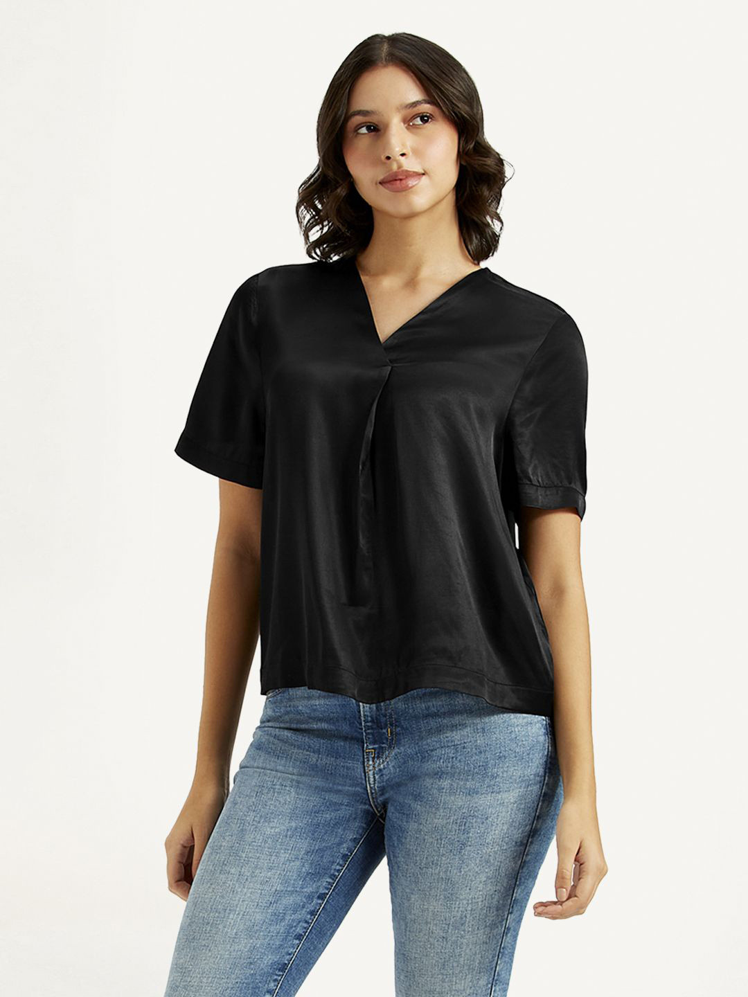 Levis Women Solid V-Neck Black Top
