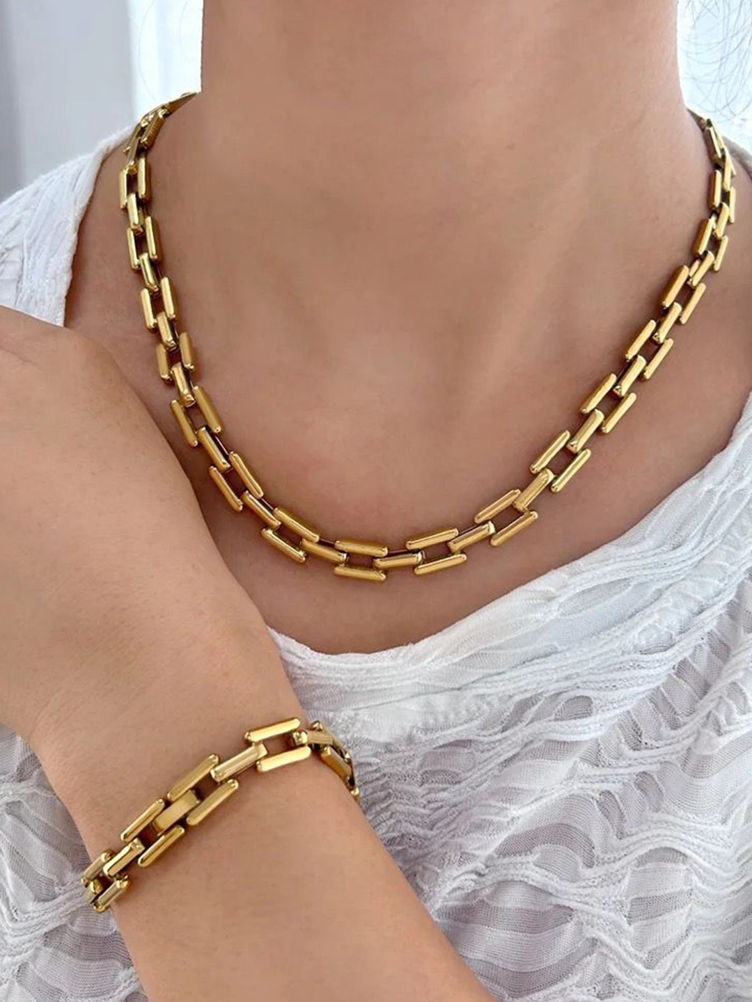 Amossh 18k Gold Plated Waterproof Doris Necklace