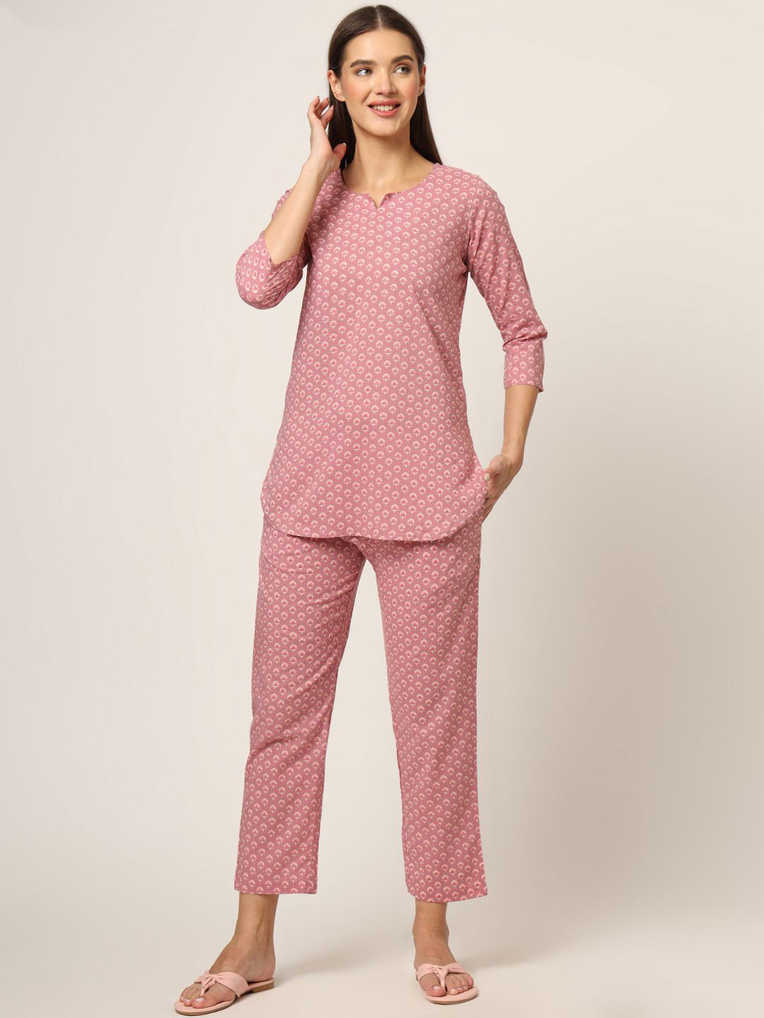 Divena Floral Printed Pure Ccttton Round Neck Tunics With Trousers Co-Ords Set