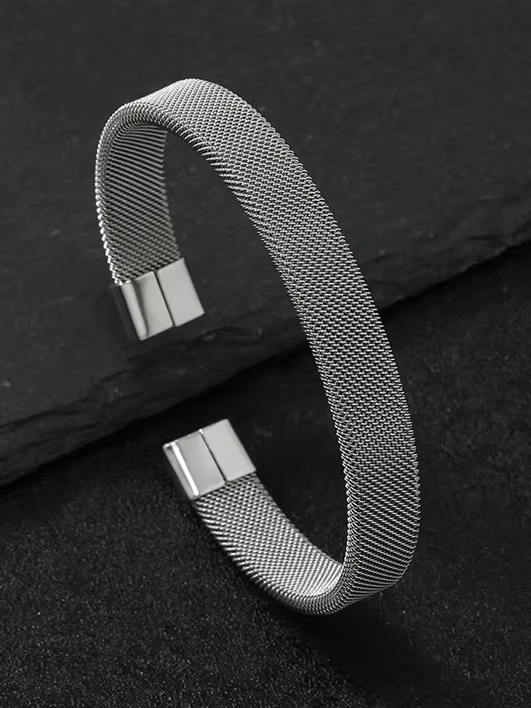 The Roadster Lifestyle Co Stretch Mesh Kada Bracelet