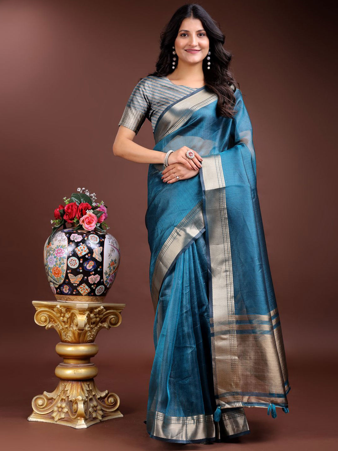 KALINI Women Zari Weaving Organza Saree