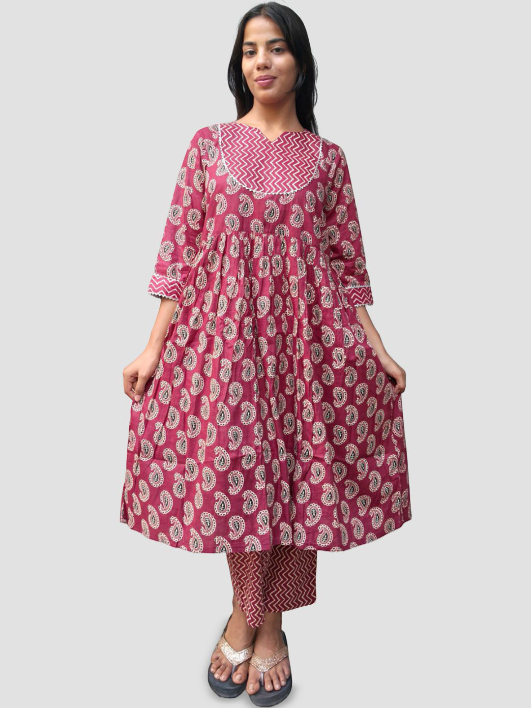 Artisan Glory Women Floral Printed Regular Pure Cotton Kurta with Trousers & With Dupatta