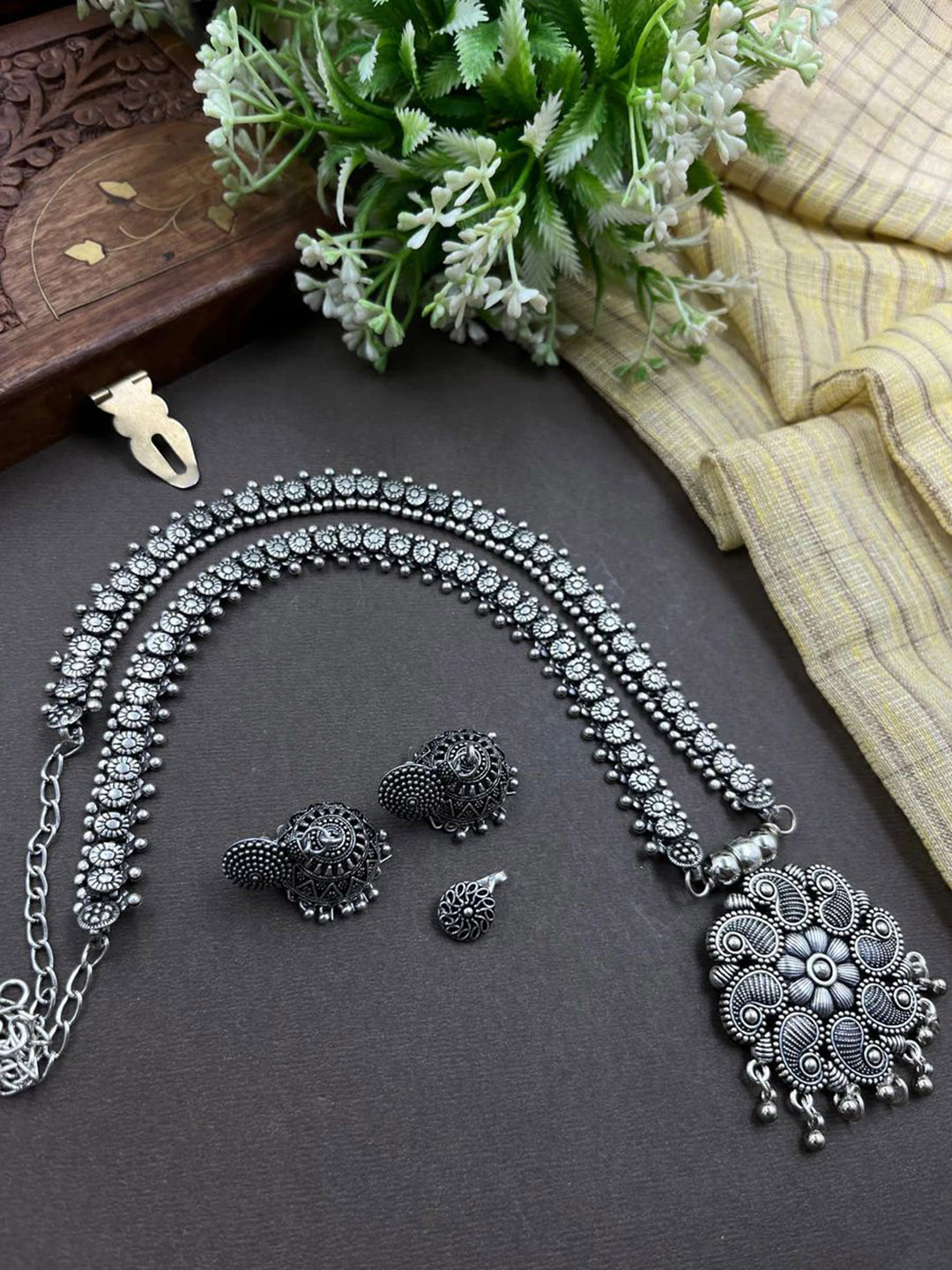 NAMAN ARTS Oxidised Jewellery Set