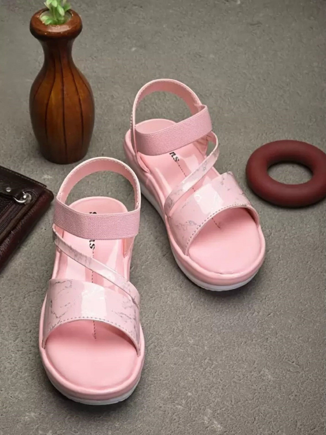 BAESD Girls Pink & White Printed Synthetic Patent Casual Regular Wedge Sandals