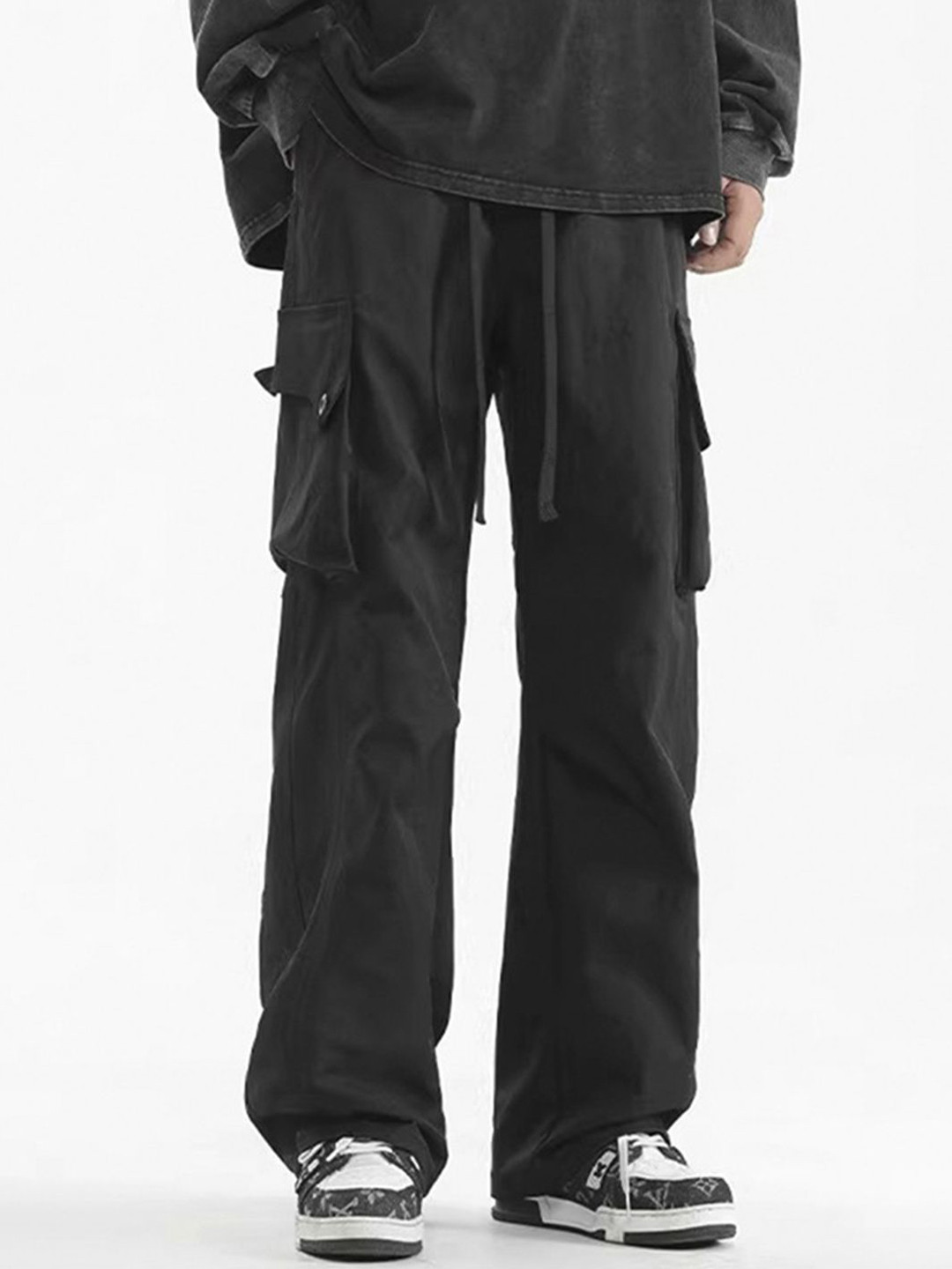 Roadster Men Relaxed-Fit Cargos Trousers