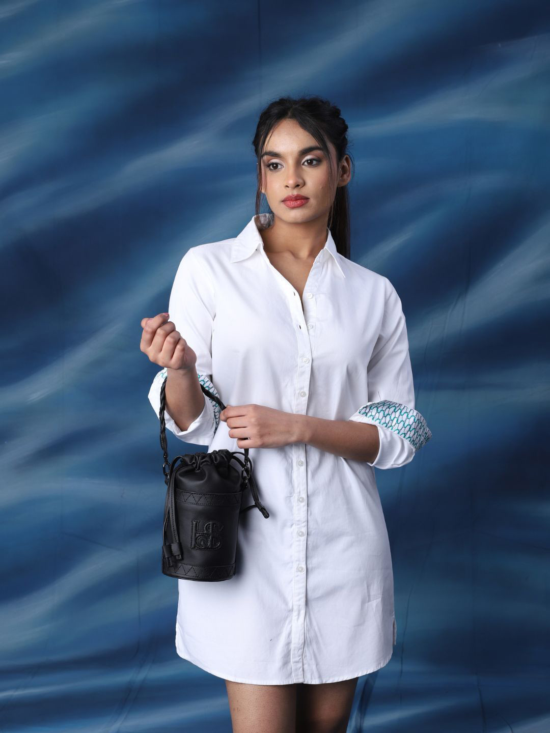 SEREIN Women Textured Potli