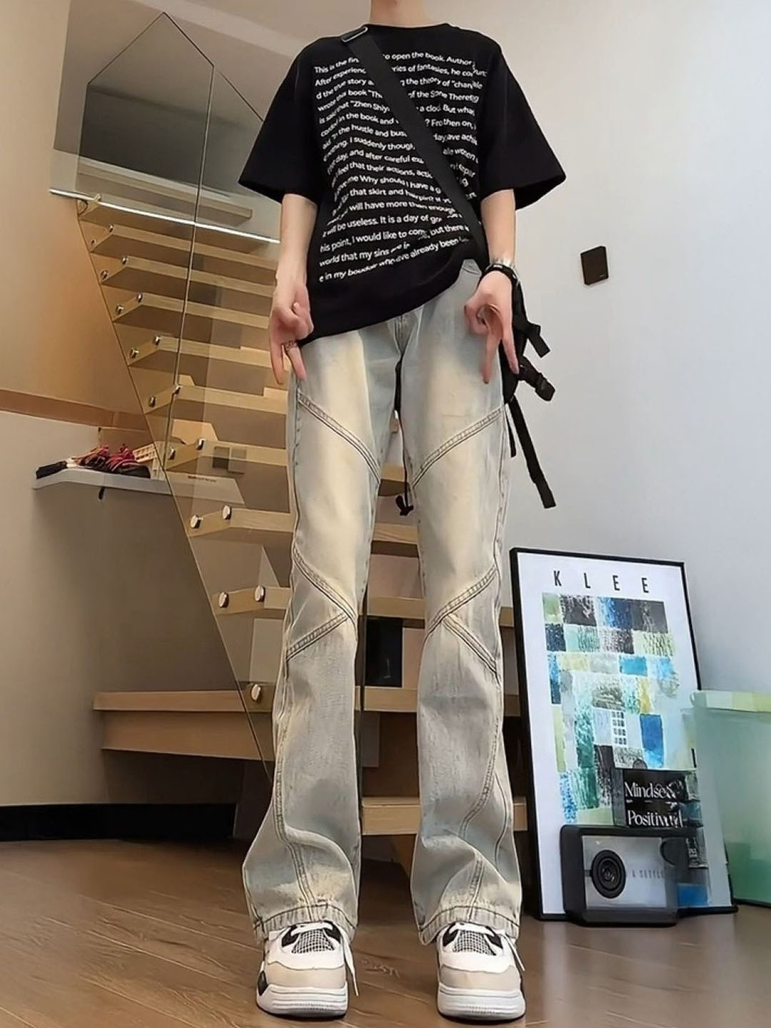 KPOP Men Slim Fit Mid-Rise Light Fade Jeans