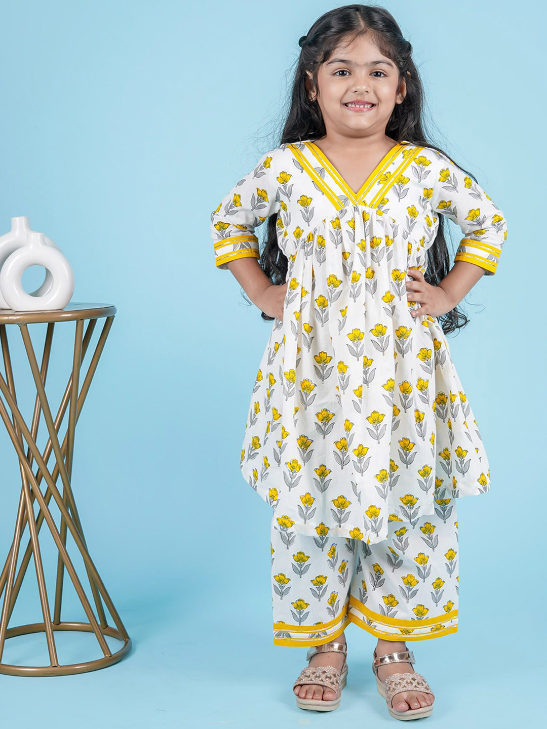 Kalp Girls Floral Printed Empire Pure Cotton Kurta With Palazzos