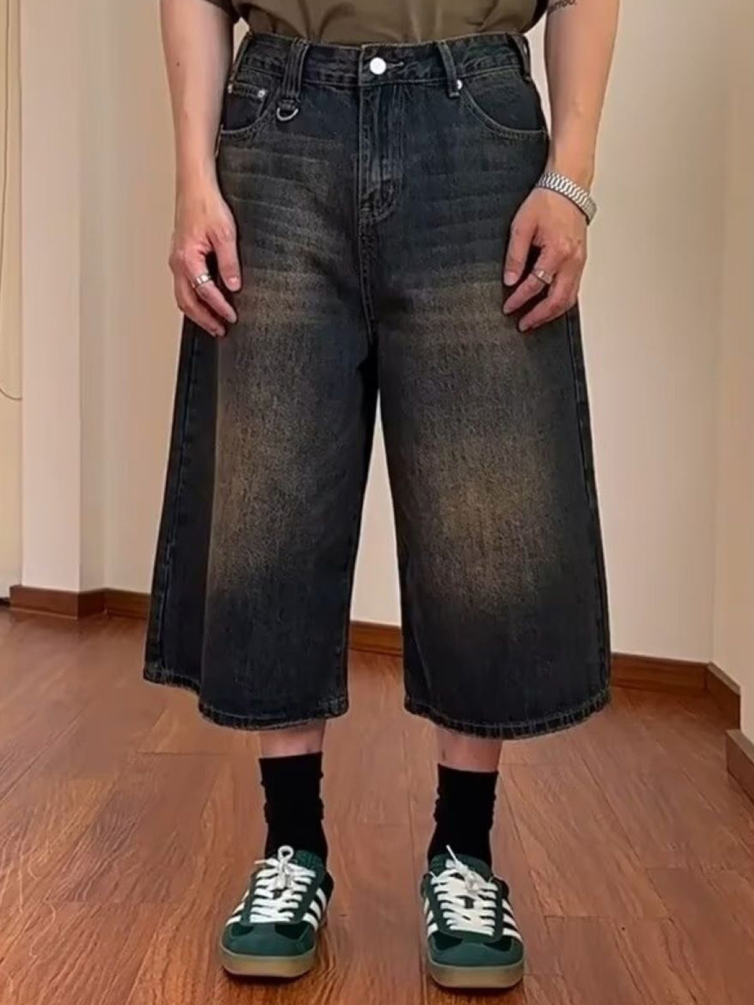 KPOP Men Mid-Rise Cotton Below Knee Shorts
