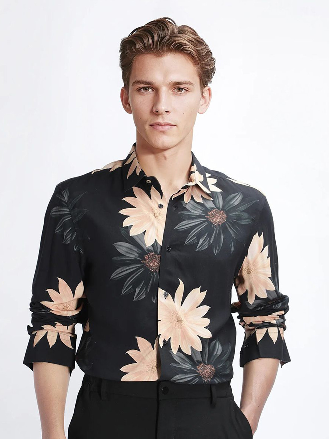 RARE RABBIT Men Floral Printed Spread Collar Casual Regular Fit Shirt