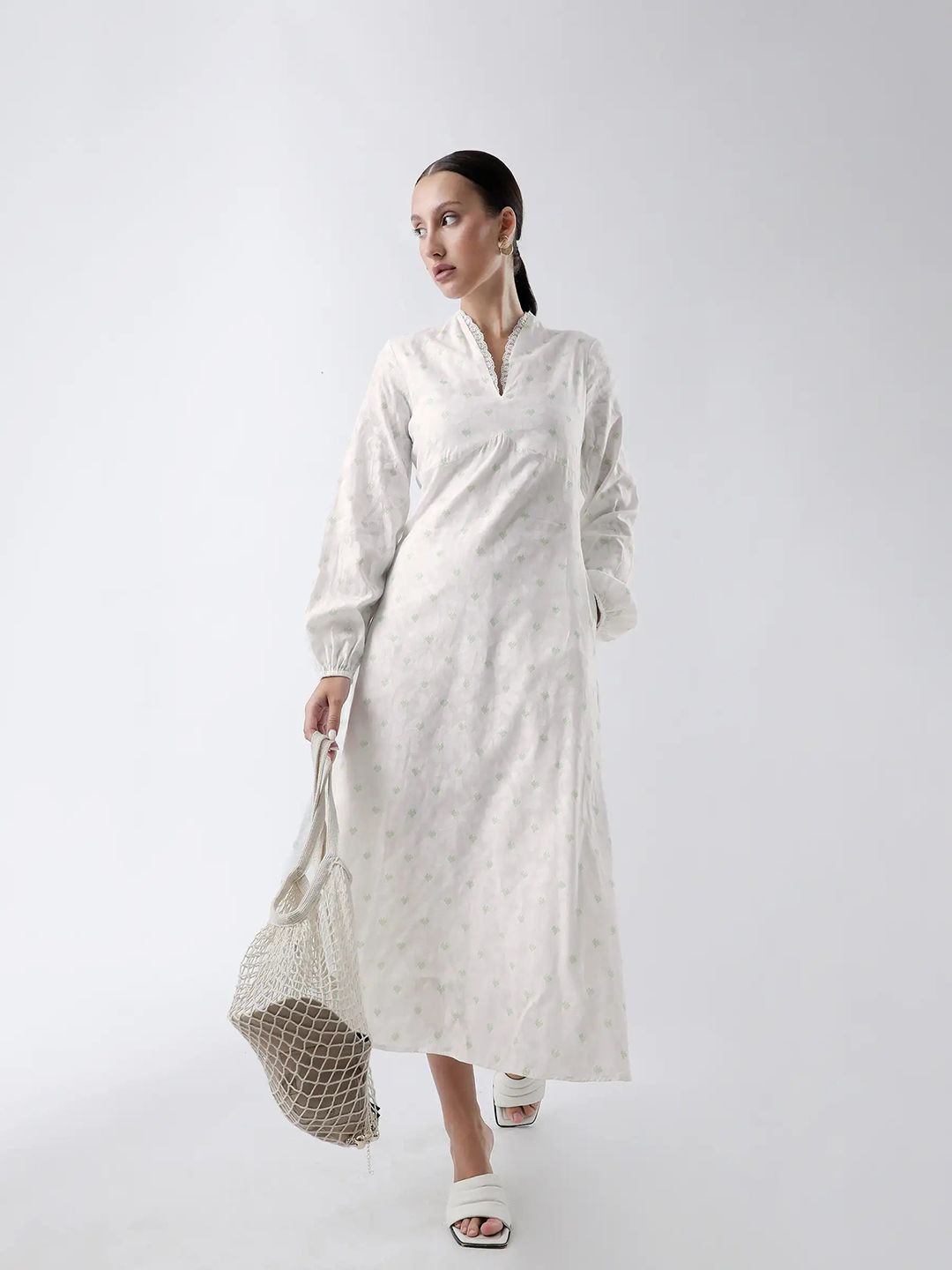 RAREISM Prento White Puff Sleeves A-Line Midi Dress