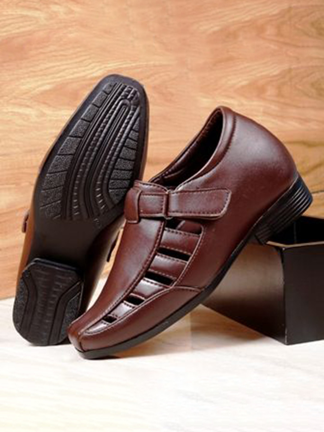 Jompers GLOBAL RICH Men Brown Sandals