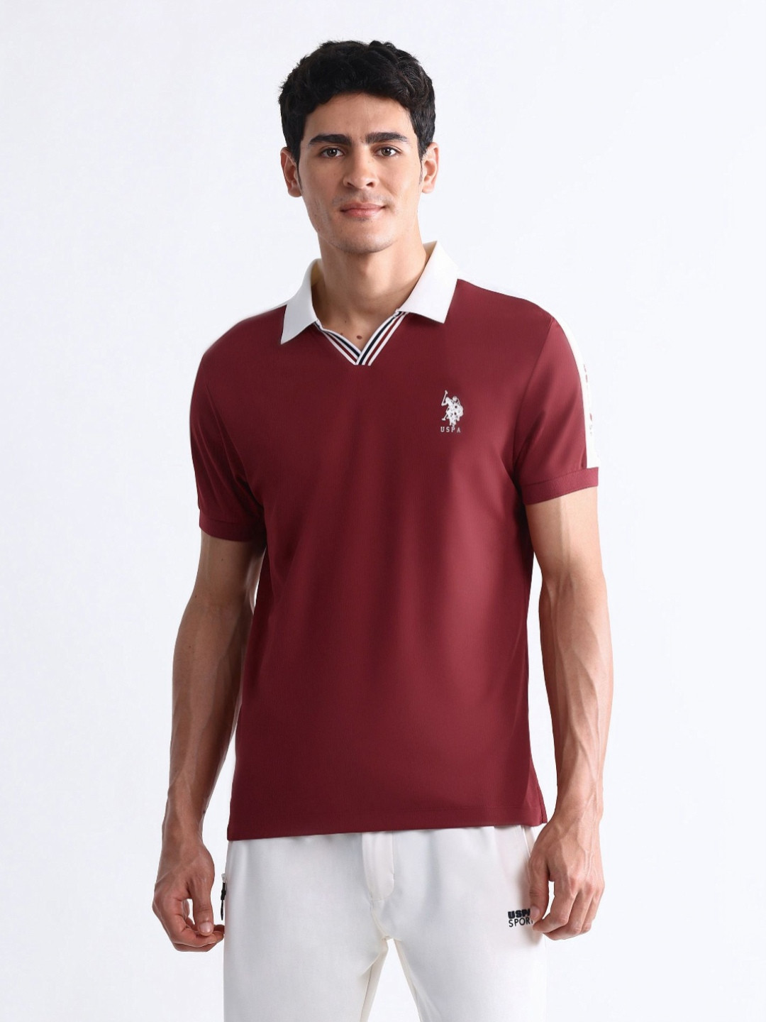 USPA Sport Colourblocked Polo Collar Short Sleeves Slim Fit T-shirt