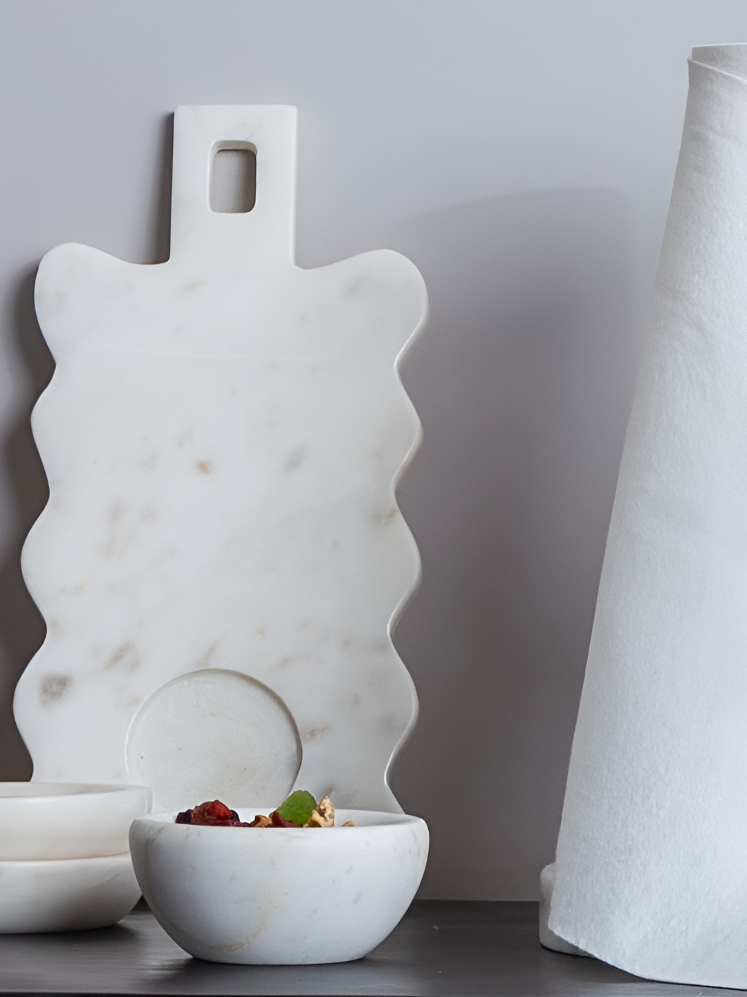 HOME COUTURE COLLECTIVE White Waverly Stoneware Food Platter