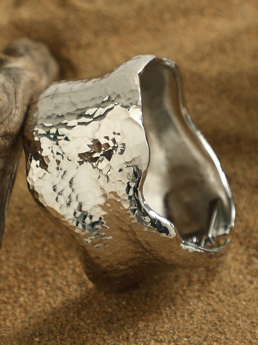 SOHI The Dented-Lourde Silver-Plated Cuff Bracelet