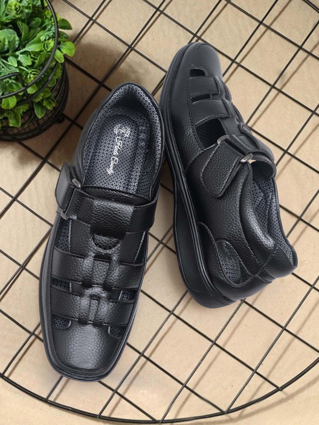 HEELS COUNTY Men Ethnic Leather Fisherman Sandals