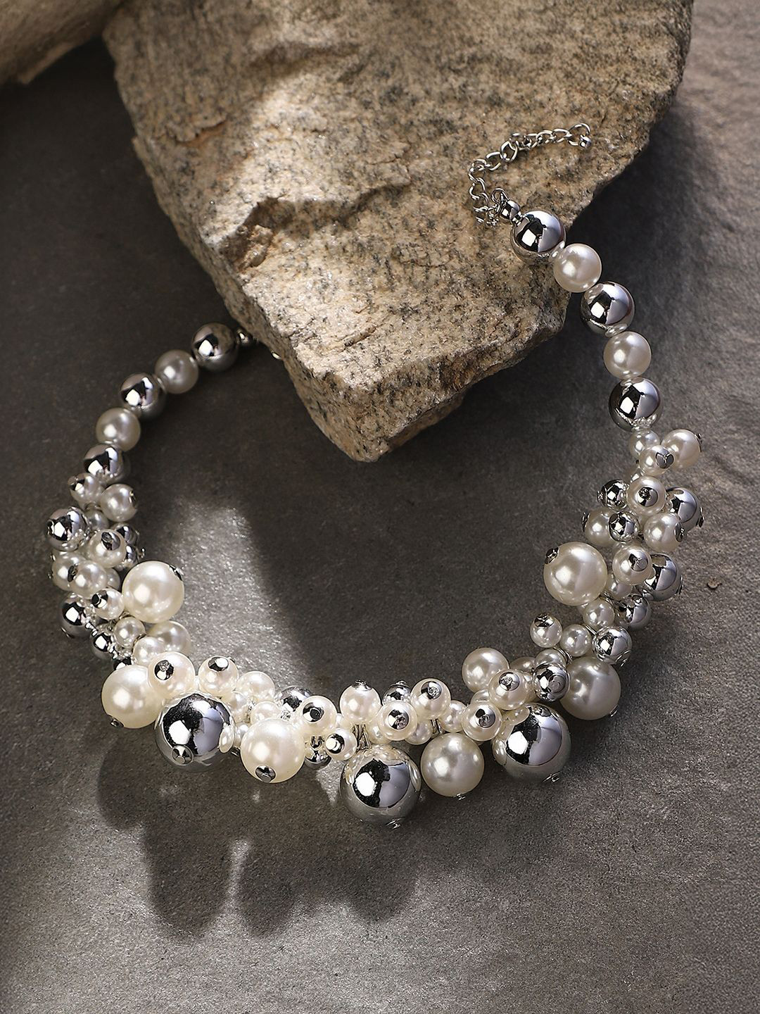 SOHI Silver-Plated Pearls beaded Soiree-Cluster Collar Necklace