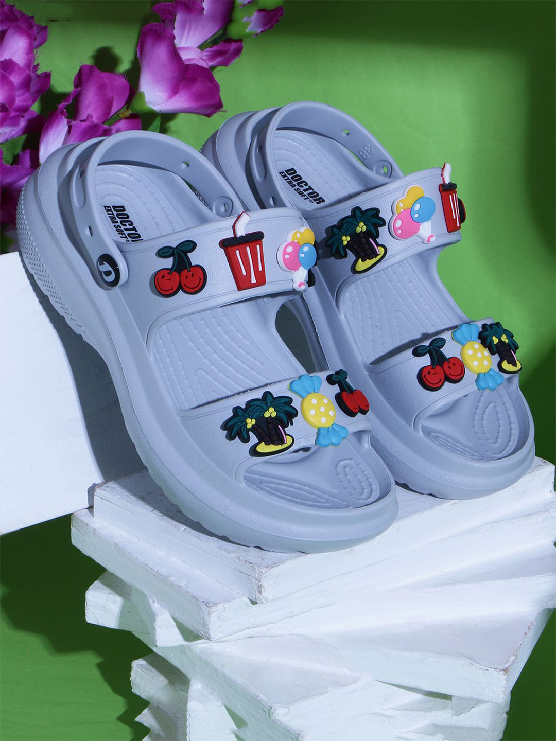 DOCTOR EXTRA SOFT Women Silicon Jibbitz Self-Design Clogs