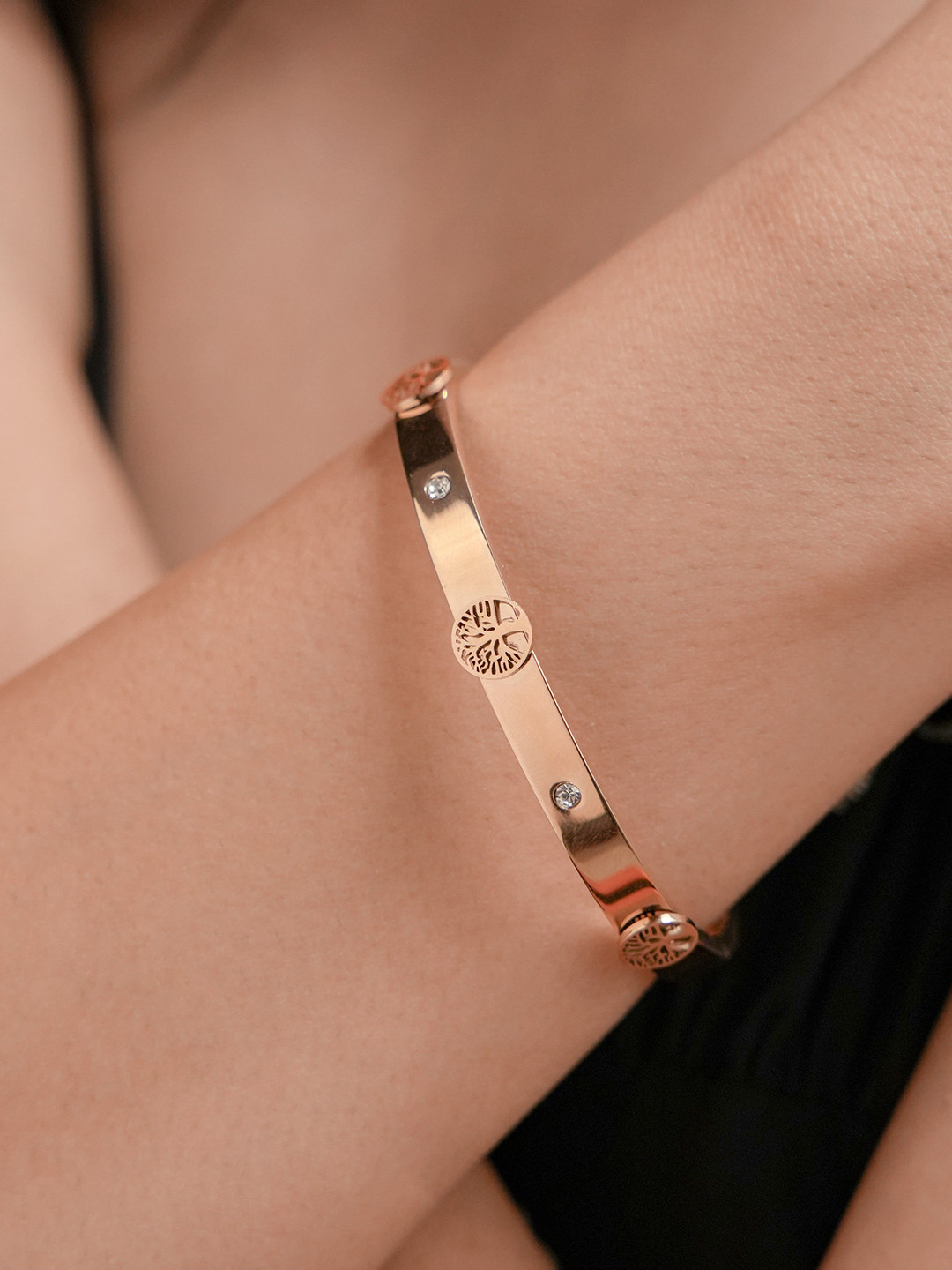 SWASHAA Women Rose Gold-Plated Stainless Steel CZ-Studded Bangle-Style Bracelet