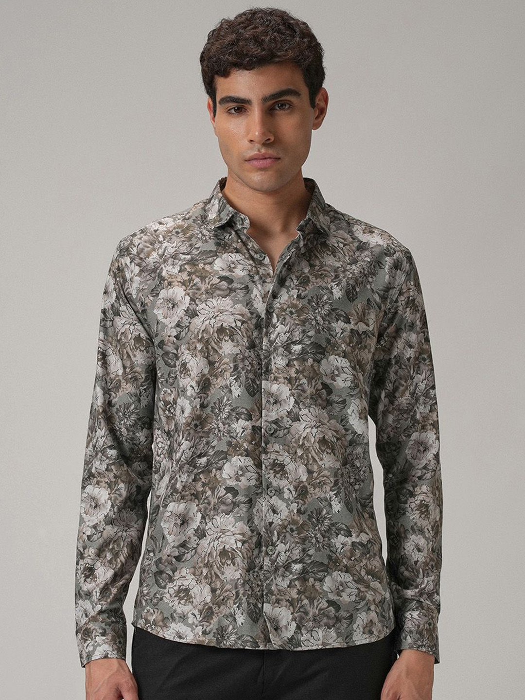Banana Club Floral Chiniz Printed Classic Slim Fit Shirt