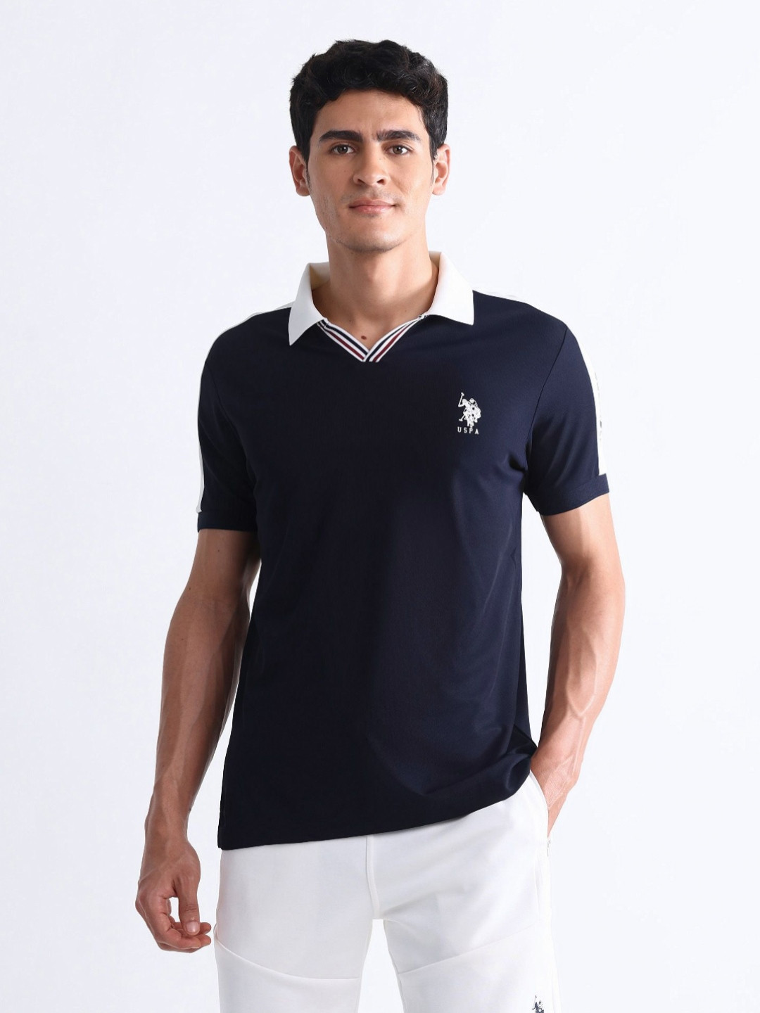 USPA Sport Colourblocked Polo Collar Short Sleeves Slim Fit T-shirt