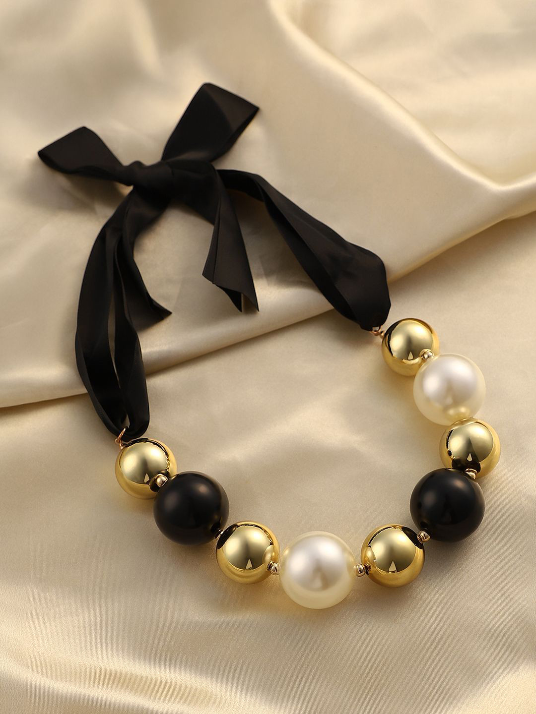 SOHI Gold-Plated Onyx & Pearls Beaded The Majest Block Collar Necklace