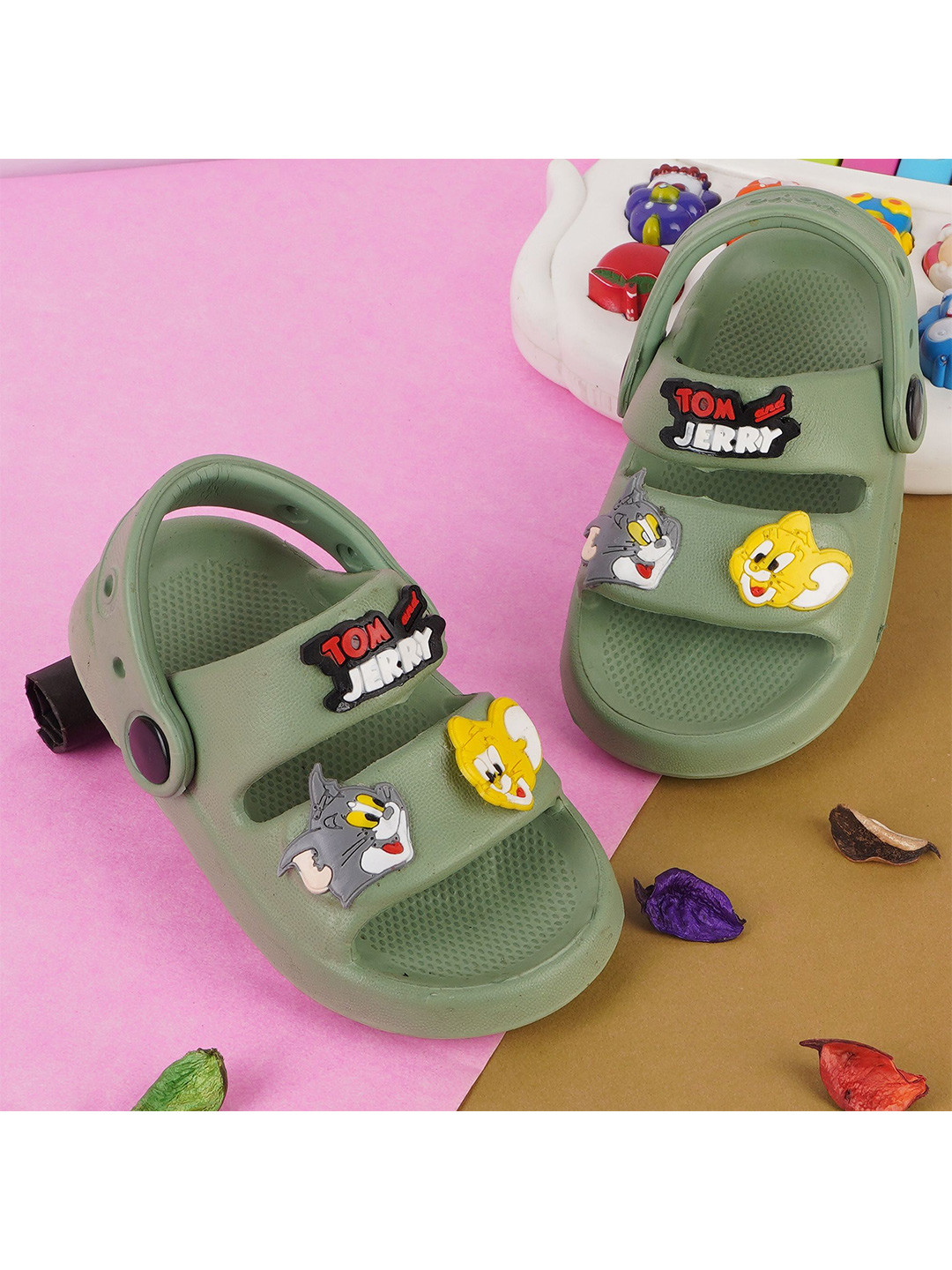 LMG Lifestyle Kids Self Design Rubber Clogs
