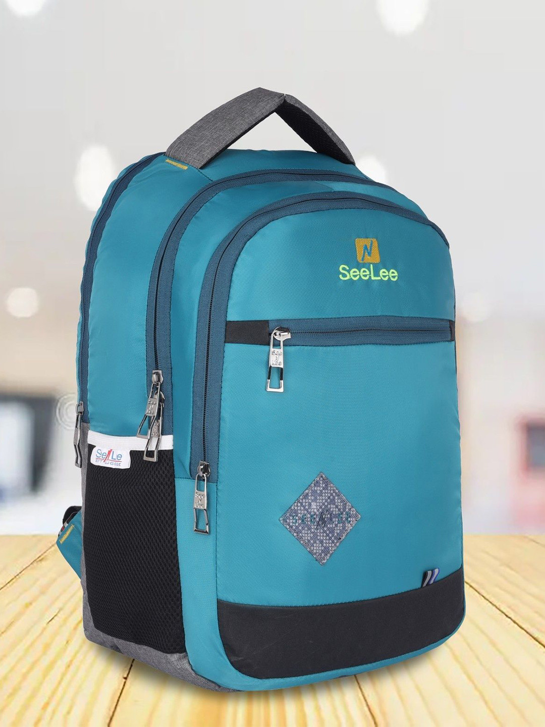 Seenlee Aeroflex Men Padded Backpack with Compression Straps