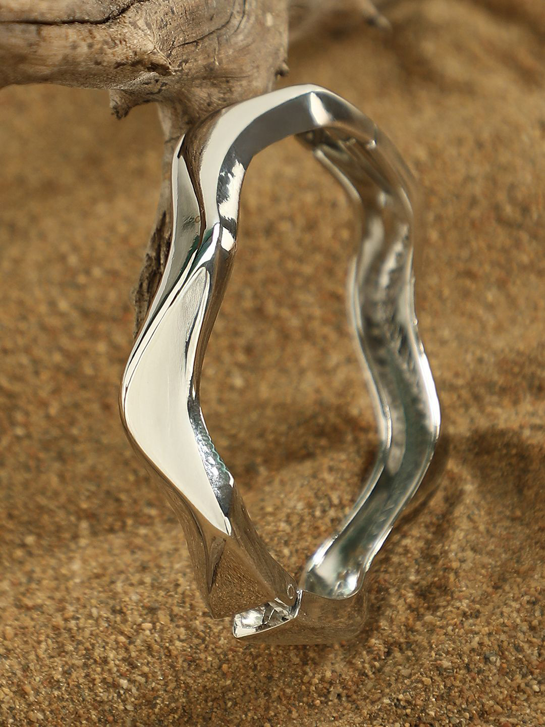 SOHI Women Metallic Silver-Plated The Ondra Bangle-Style Bracelet