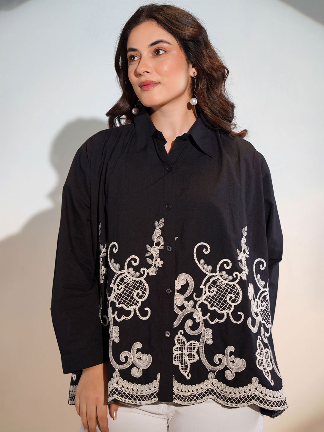 ZUMMER Relaxed Floral Embroidered Oversized Cotton Shirt