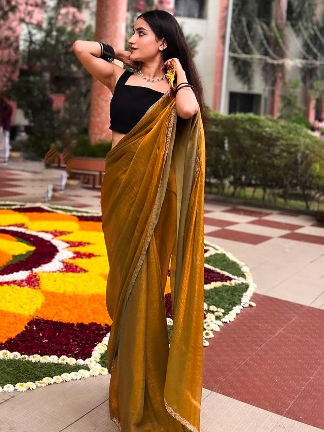 FLOURIOUS Beads and Stones Organza Banarasi Saree