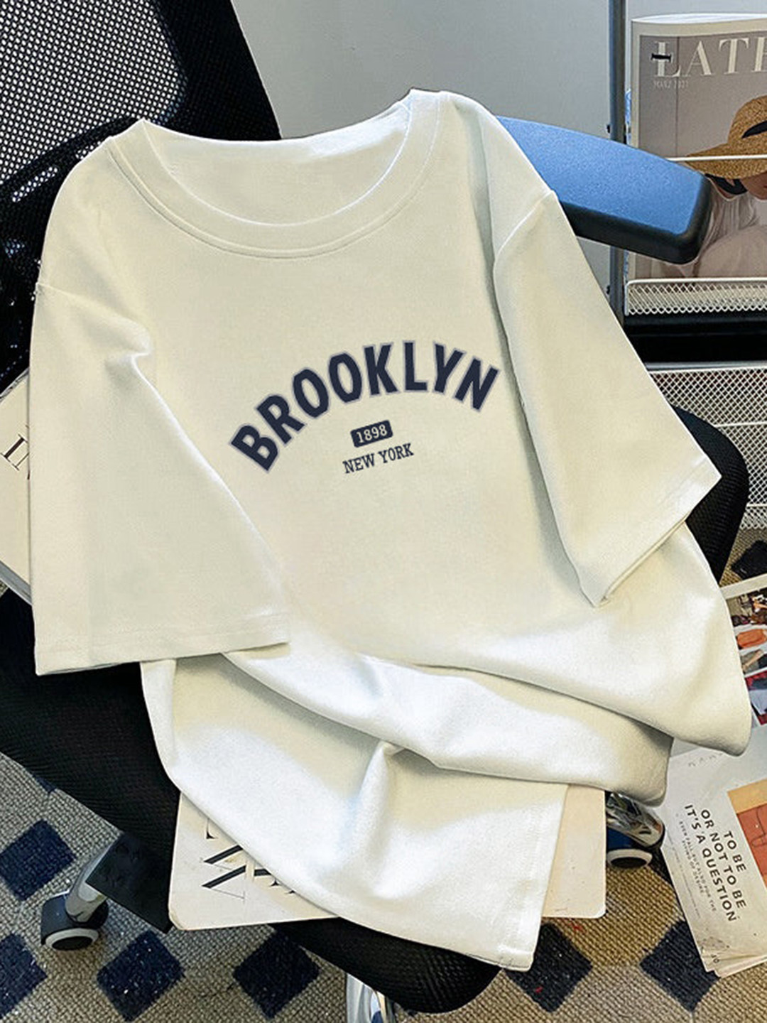 Outzidr Chest Print Graphic T-shirt