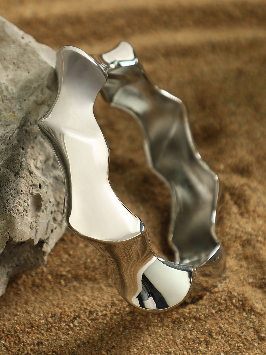 SOHI The Chunky-Twist Silver-Plated Kada Bracelet