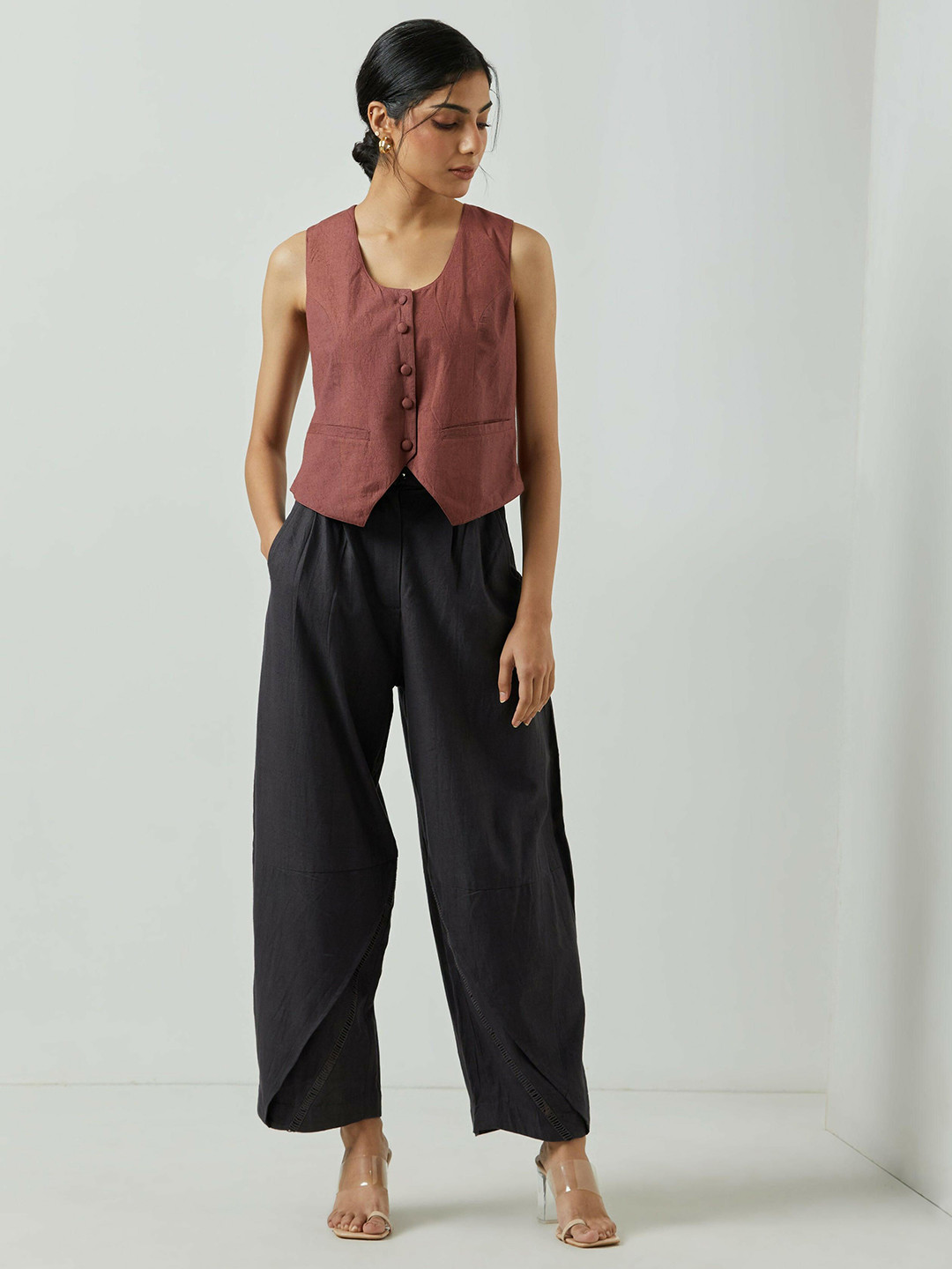 MARKKAH STUDIO Women Solid Scoop Neck Cotton Top